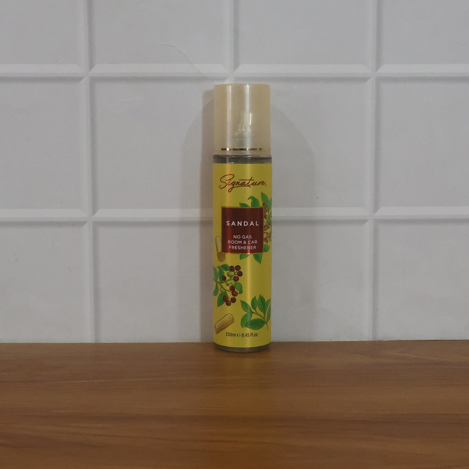 Signature Sandal Room Car Freshener Spray 250 Ml